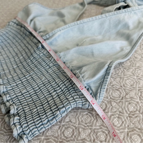 POL Denim Smocked Halter Crop Top Light Blue Wash Tie Neck Size S - Picture 5 of 7